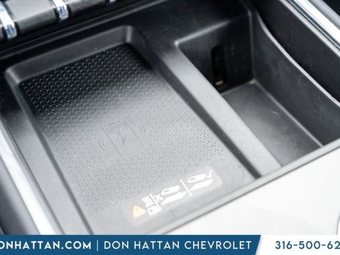 Used 2025 GMC Acadia Elevation image 12