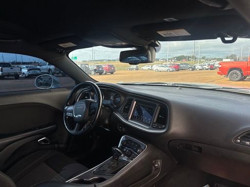 Used 2020 Dodge Challenger SXT image 25