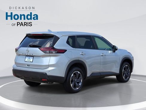 Used 2025 Nissan Rogue SV FWD image 7