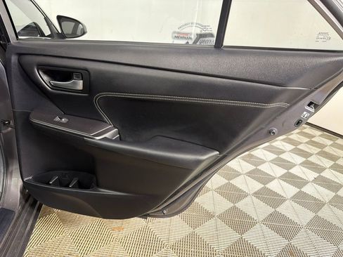 Used 2017 Toyota Camry XLE FWD image 16