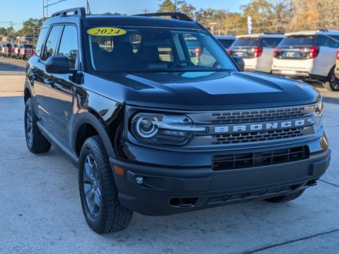 Used 2024 Ford Bronco Sport Badlands image 4