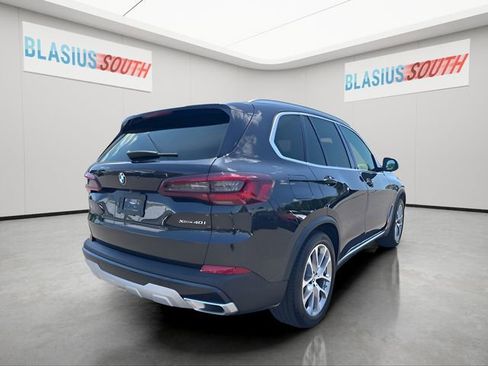 Used 2023 BMW X5 xDrive40i w/ Premium Package AWD/4WD image 3