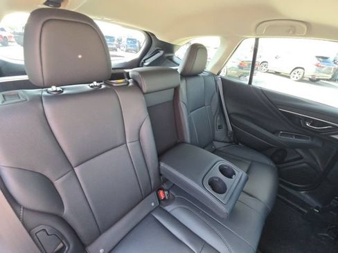 Used 2025 Subaru Outback Touring XT AWD/4WD image 17