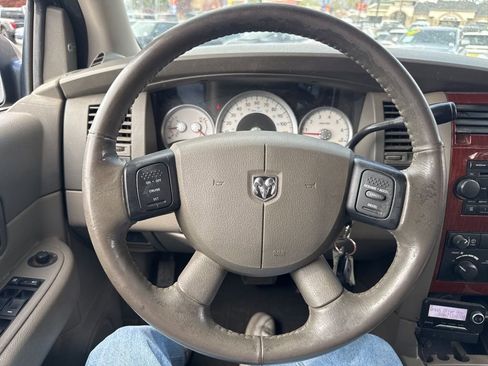 Used 2006 Dodge Durango SLT AWD/4WD image 16