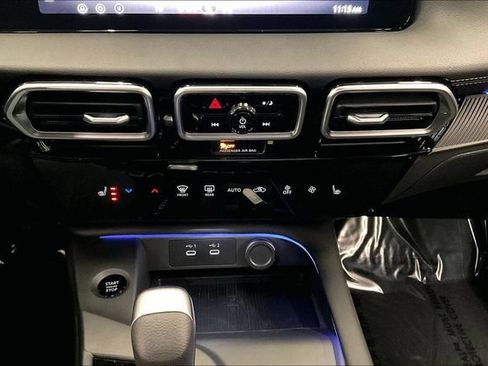New 2026 Nissan Sentra SV w/ SV Convenience Package FWD image 24