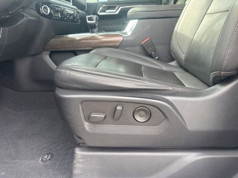 Used 2022 Chevrolet Silverado 1500 LT Trail Boss w/ Convenience Package II image 17