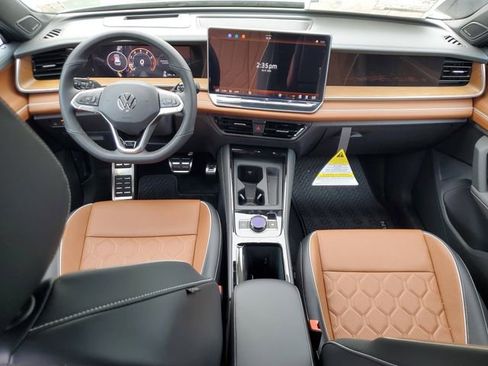 New 2026 Volkswagen Tiguan SEL R-Line AWD/4WD image 15