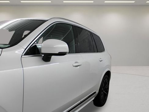 New 2026 Volvo XC90 B5 Core w/ Protection Package Premier image 11