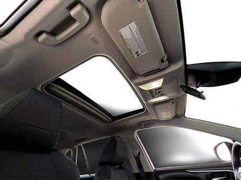 Used 2025 Toyota RAV4 XLE image 25