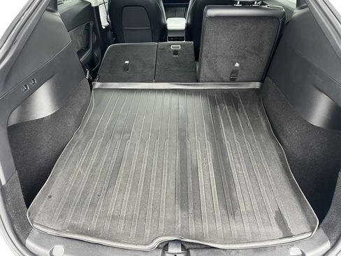 Used 2021 Tesla Model Y Long Range image 19