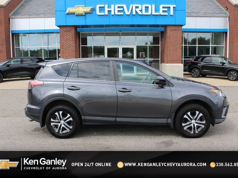 Used 2018 Toyota RAV4 LE w/ All Weather Liner Package FWD image 1