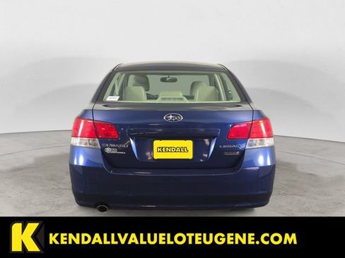 Used 2010 Subaru Legacy 2.5i Limited AWD/4WD image 4