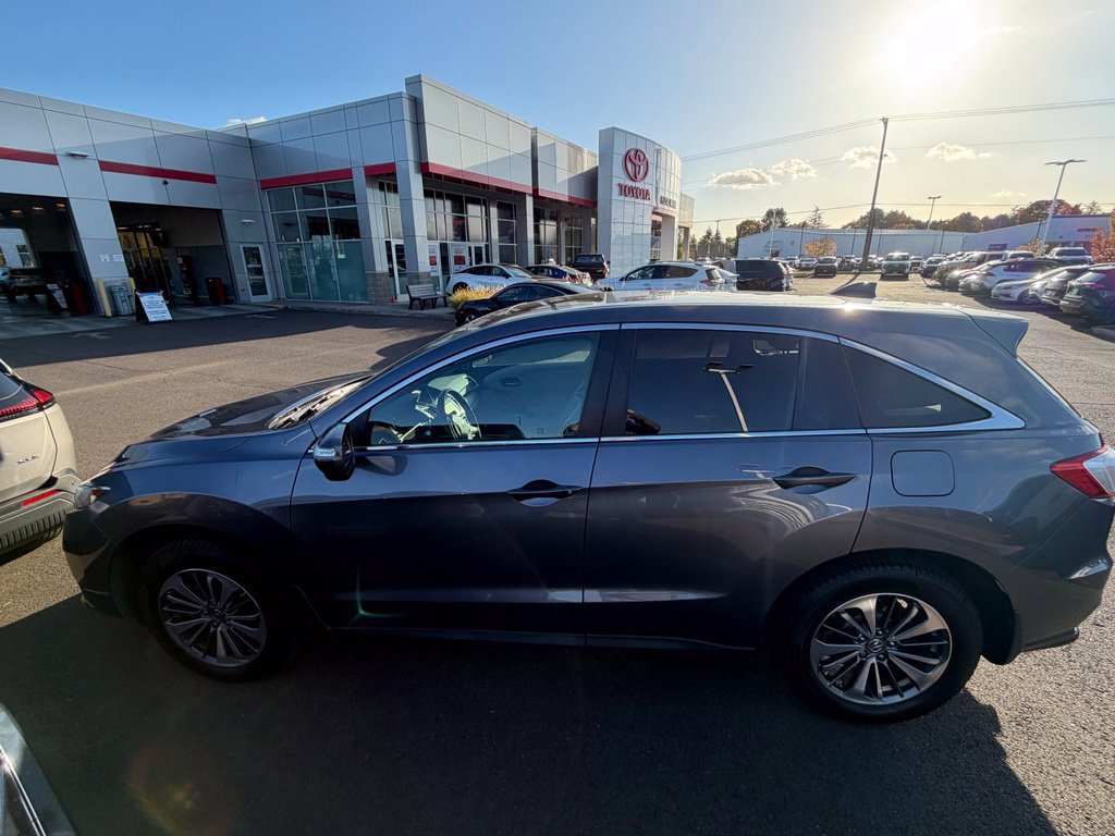 Used 2017 Acura RDX w/ Advance Package AWD/4WD image 3