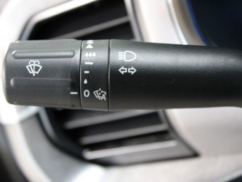 Used 2025 Ford F150 Platinum image 29