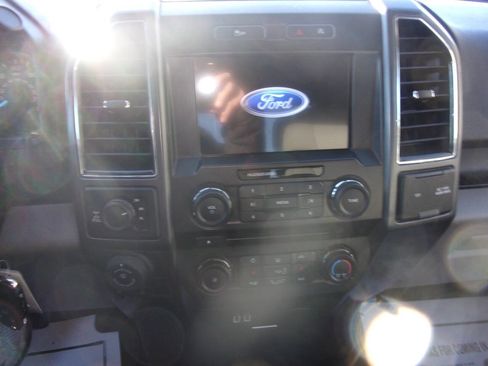 Used 2018 Ford F150 XLT w/ Equipment Group 302A Luxury image 18