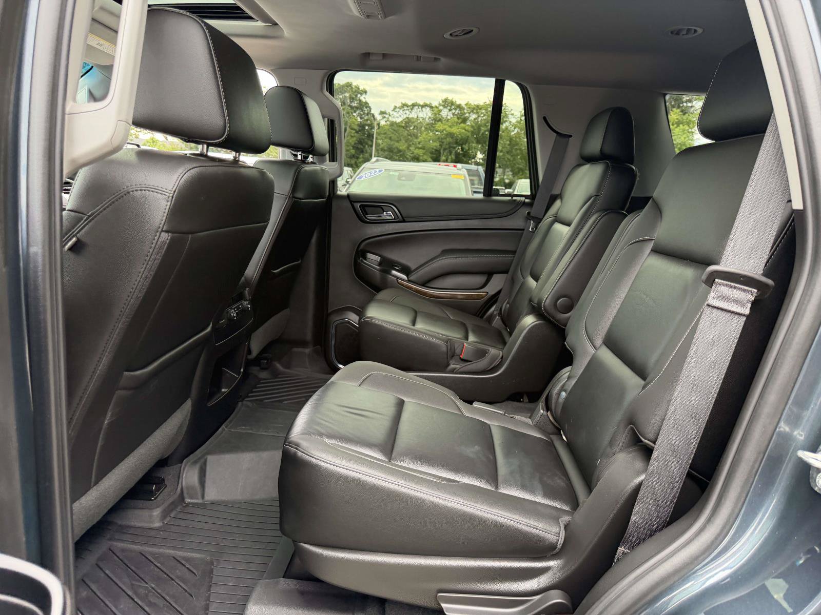 Used 2019 Chevrolet Tahoe LT w/ Off-Road Package AWD/4WD image 20