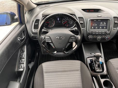 Used 2018 Kia Forte S FWD image 31