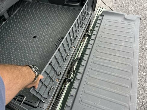 Used 2004 Honda Element EX image 33