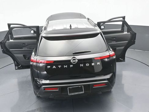 Used 2025 Nissan Pathfinder SV image 70