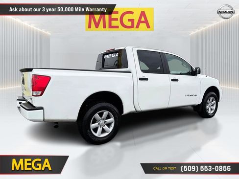 Used 2013 Nissan Titan S AWD/4WD image 10