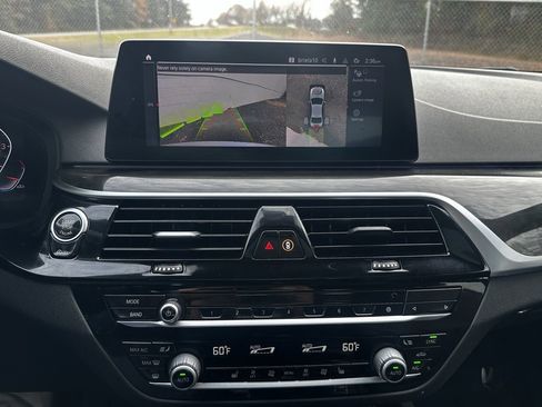 Used 2020 BMW 530i 530i w/ Convenience Package image 17