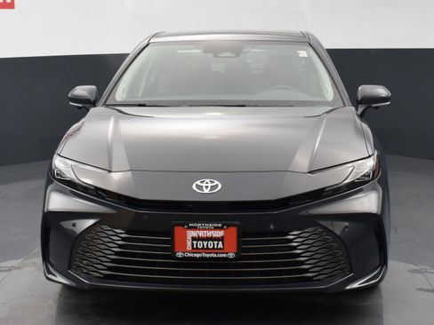 Used 2025 Toyota Camry XLE w/ Premium Plus Package AWD/4WD image 7
