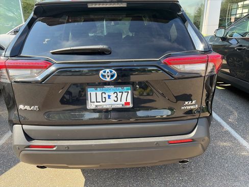 Used 2024 Toyota RAV4 XLE Premium w/ Weather Package AWD/4WD image 5