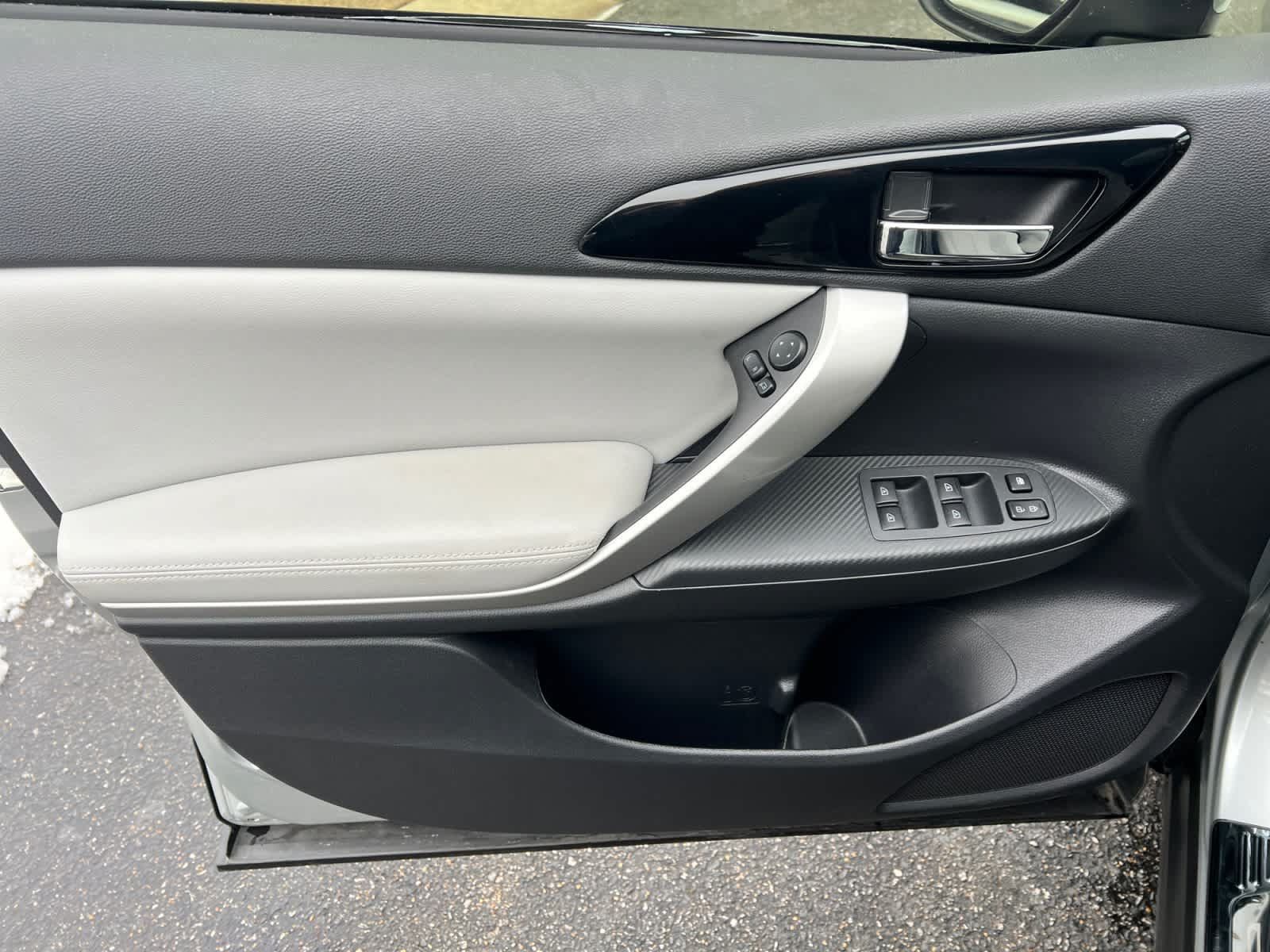 Used 2023 Mitsubishi Eclipse Cross SEL AWD/4WD image 19