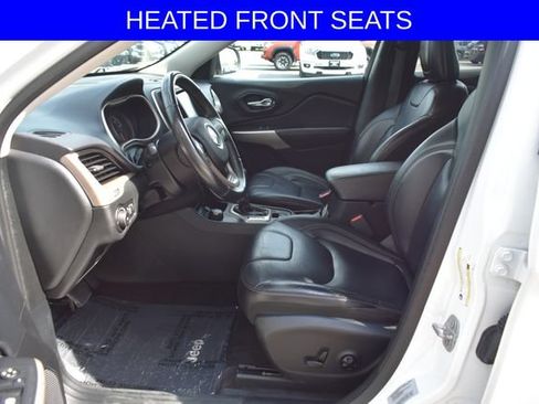 Used 2017 Jeep Cherokee Limited AWD/4WD image 4