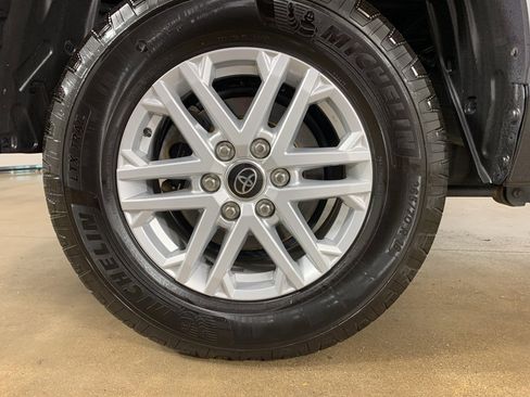 Used 2022 Toyota Tundra SR5 image 40