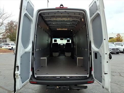 New 2025 Mercedes-Benz Sprinter 2500 image 6