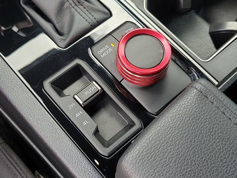 Used 2026 Toyota Tundra SR5 w/ SR5 Convenience Package AWD/4WD image 27