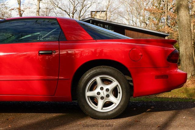 Used 1997 Pontiac Firebird Coupe w/ Opt Pkg RWD image 5