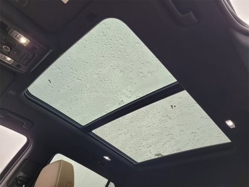 Used 2023 Chevrolet Tahoe Premier image 18