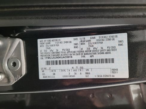 Used 2019 Ford Escape Titanium FWD image 33