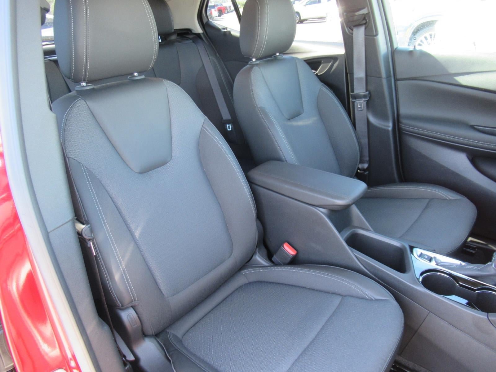 Used 2024 Buick Encore GX Preferred w/ Comfort Package FWD image 10