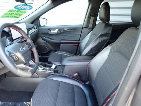 Used 2023 Ford Escape ST-Line w/ Tech Pack #1 AWD/4WD image 16