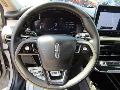 Used 2023 Lincoln Corsair AWD w/ Equipment Group 101A image 13