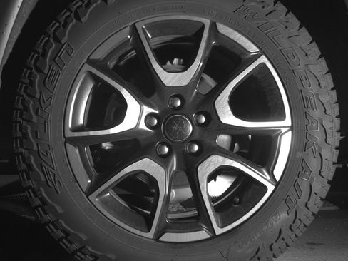 Used 2025 Jeep Compass Trailhawk image 14