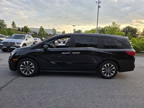 Used 2024 Honda Odyssey EX-L image 3