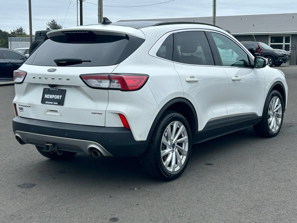 Used 2022 Ford Escape Titanium w/ Titanium Elite Package AWD/4WD image 6
