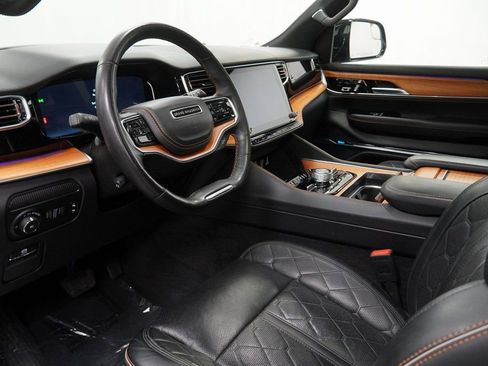 Certified 2024 Jeep Grand Wagoneer Series III w/ Rear Seat Video Group 1 image 20