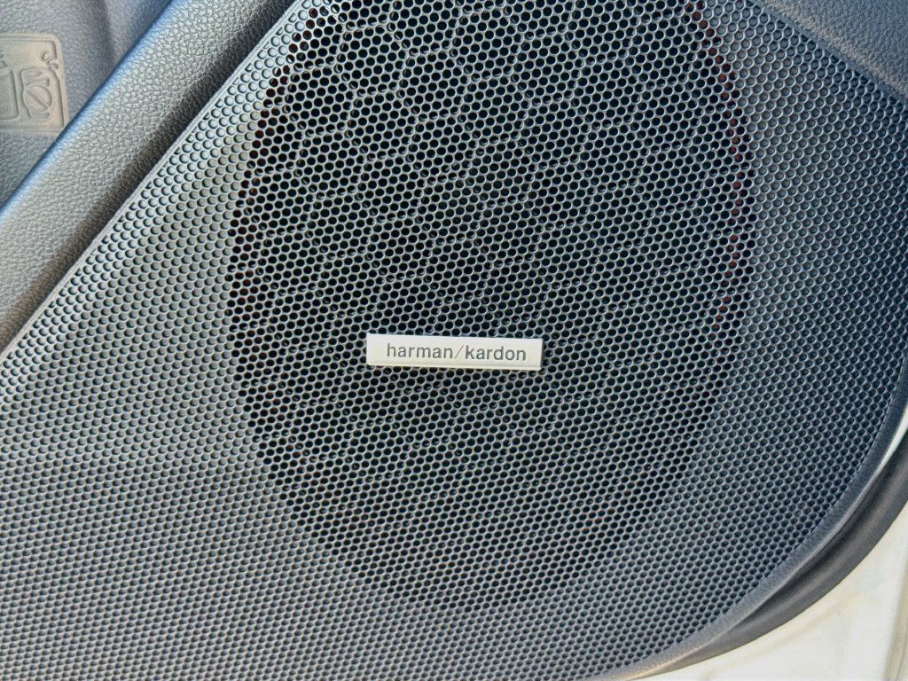 Certified 2023 Subaru Forester Touring AWD/4WD image 17
