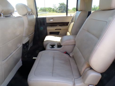Used 2016 Ford Flex Limited w/ Equipment Group 301A AWD/4WD image 16