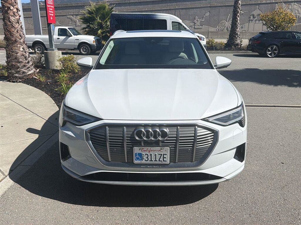 Used 2019 Audi e-tron Premium Plus AWD/4WD image 3