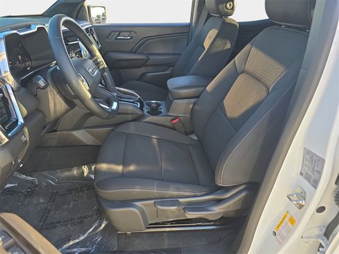 Used 2024 GMC Canyon Elevation w/ Convenience Package image 18