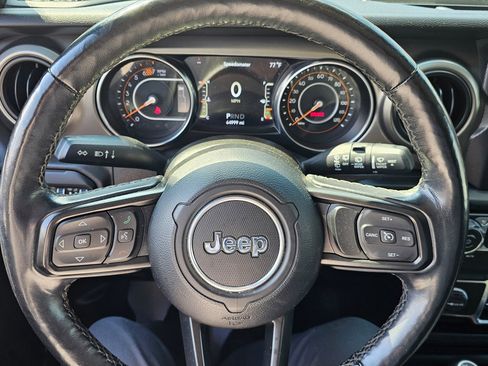 Used 2021 Jeep Wrangler Unlimited Sport image 24