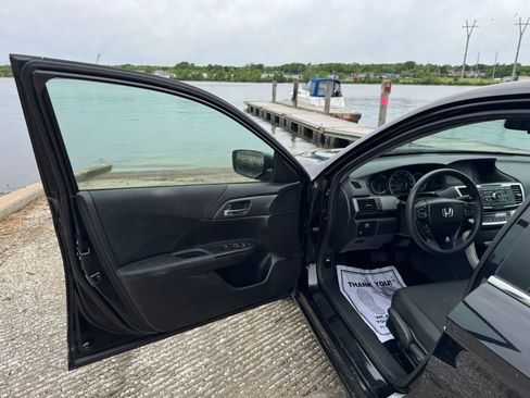 Used 2014 Honda Accord LX image 10