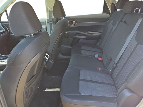 New 2026 Kia Sorento LX FWD image 18