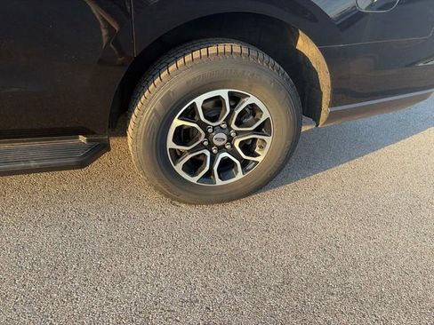 Used 2024 Ford Expedition Max XLT image 21